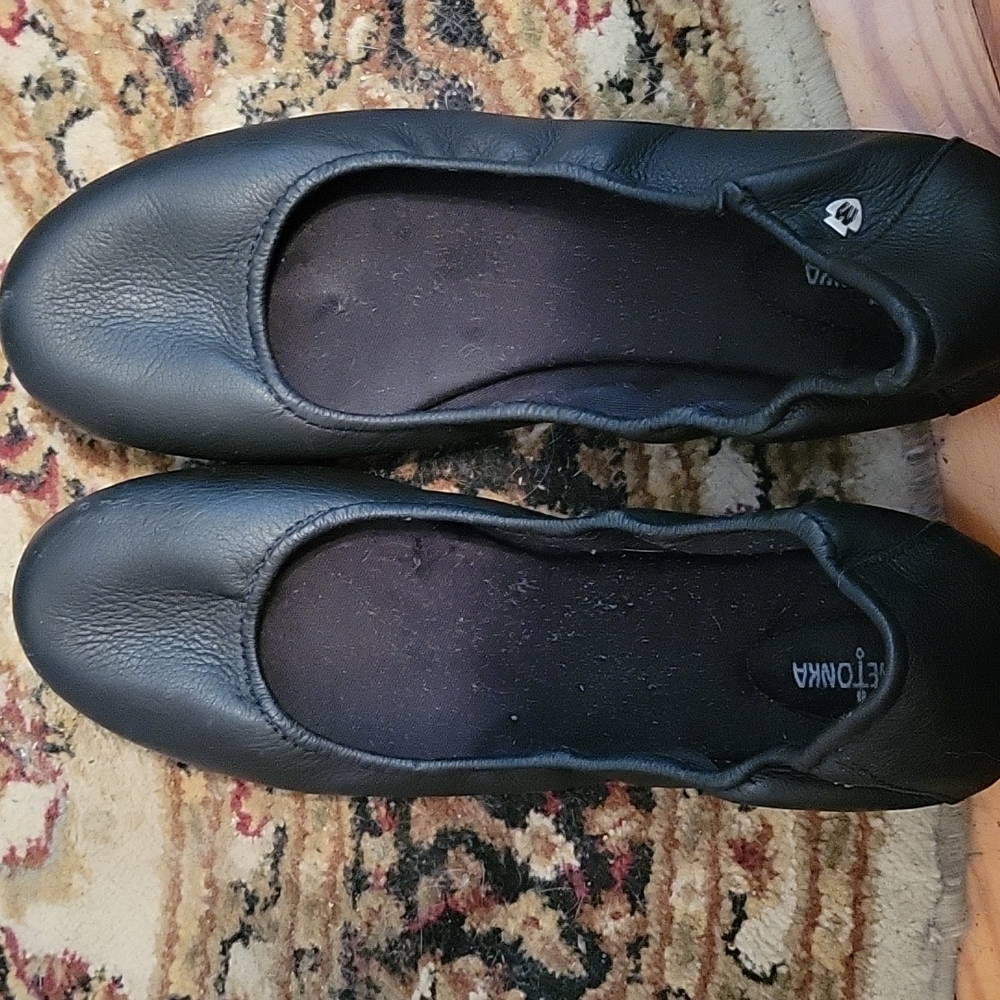 Minnetonka Anna Ballet slippers, size 11